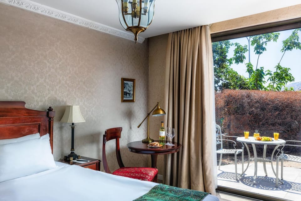 Bed, View (from property/room), Balcony/Terrace, Seating area, Bedroom