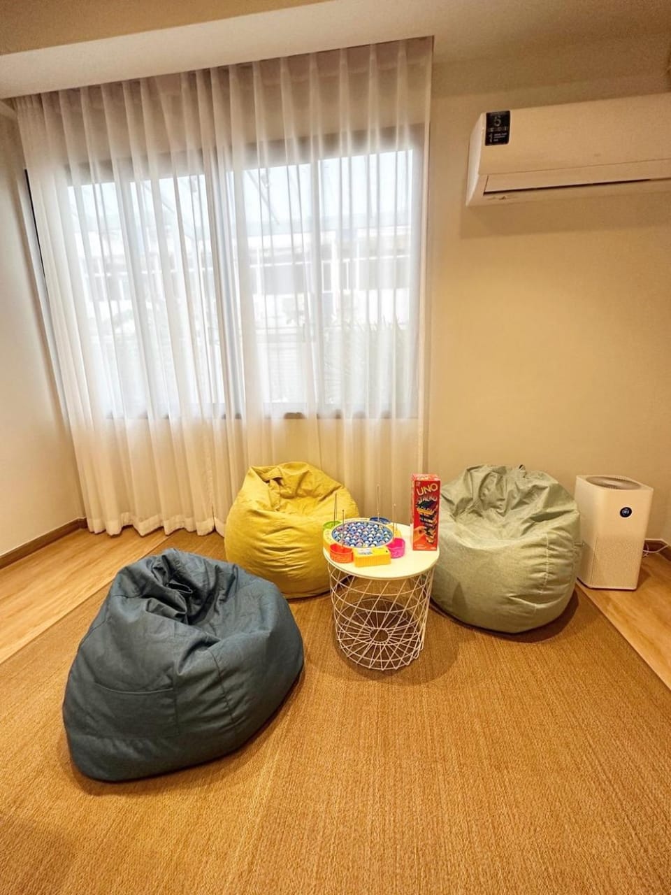 Seating area