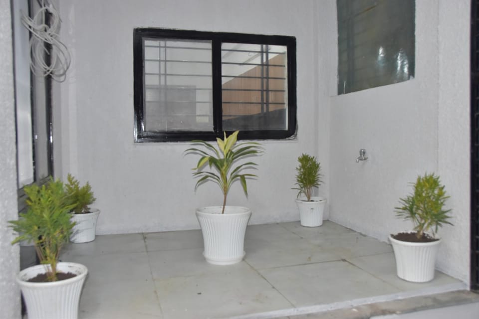 Leela Homestay Indore - Tulip - 2 BHK Luxury apartment Vacation rental in India