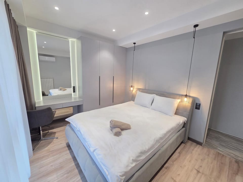 Modern New and Performance with Parking Center Apartment in Chișinău