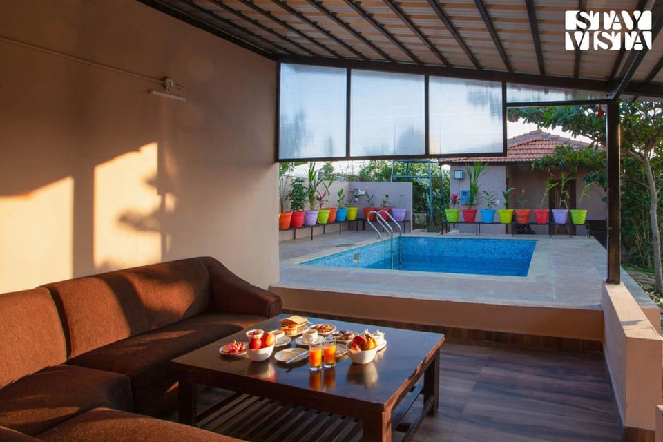 Patio, Swimming pool