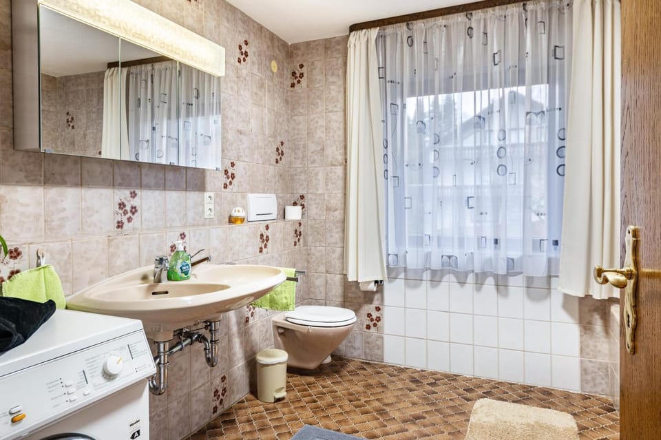 Bathroom, Living room