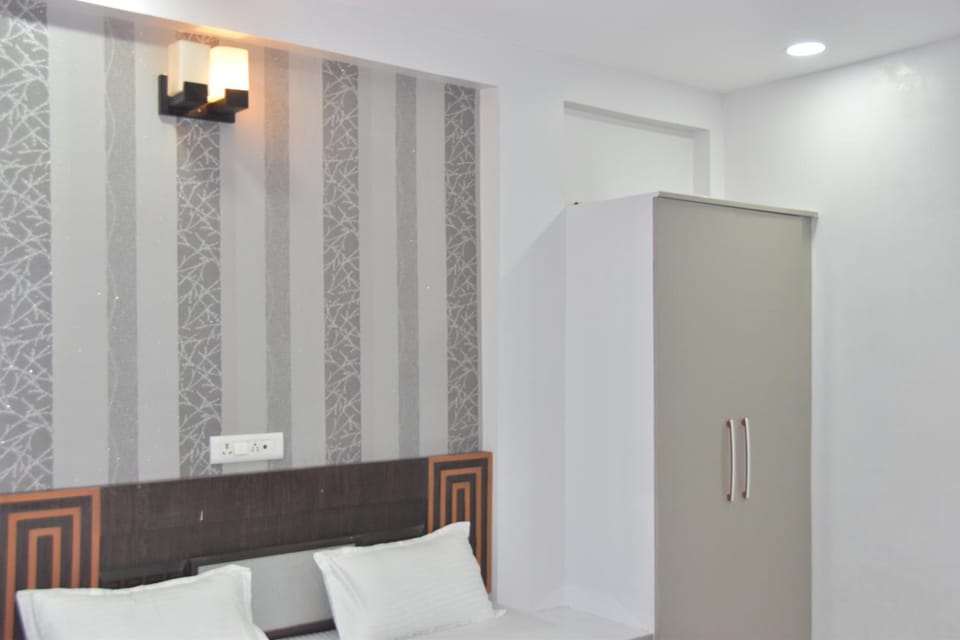 Leela Homestay Indore - Jasmine - One BHK luxury apartment Apartment in India
