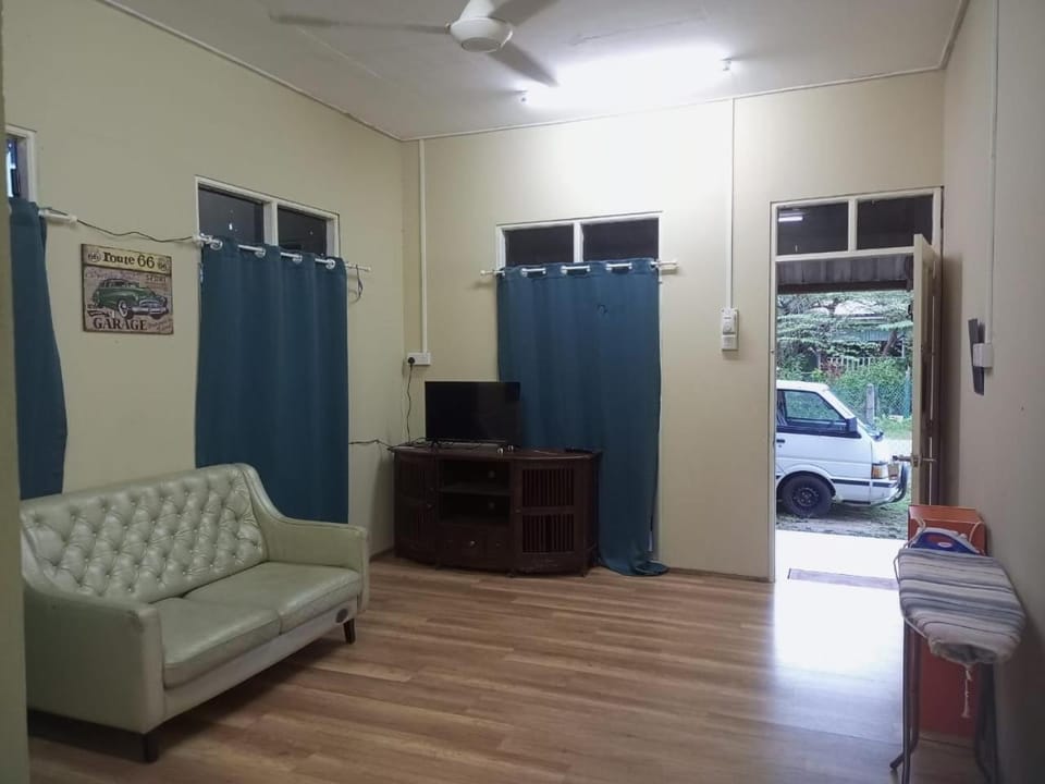 Bilik Bajet RM70-RM90 Vacation rental in Terengganu, Malaysia