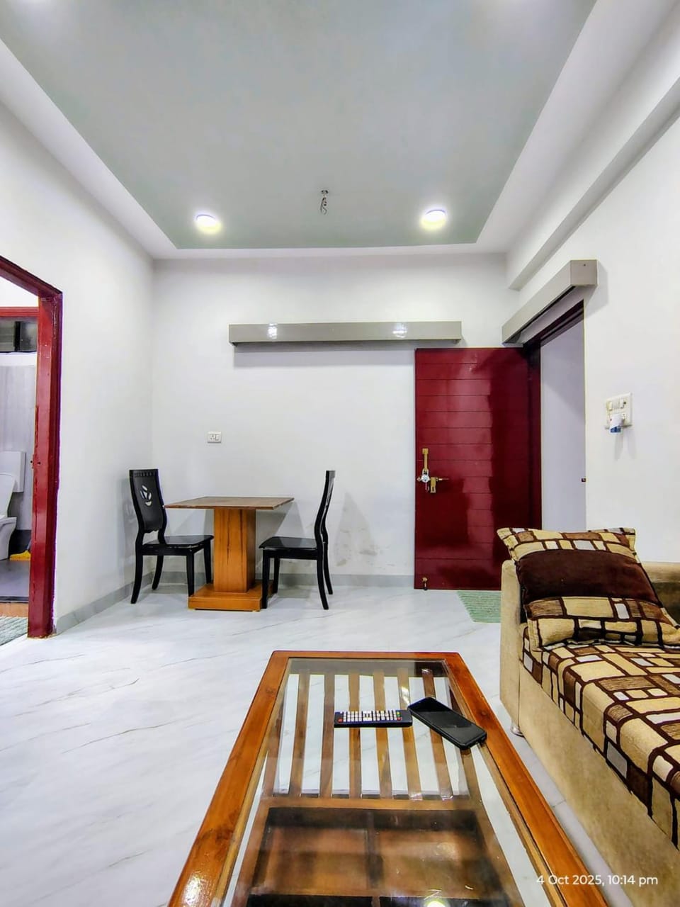 Leela Home stay Indore - Marigold - One BHK with large balcony Apartment in India