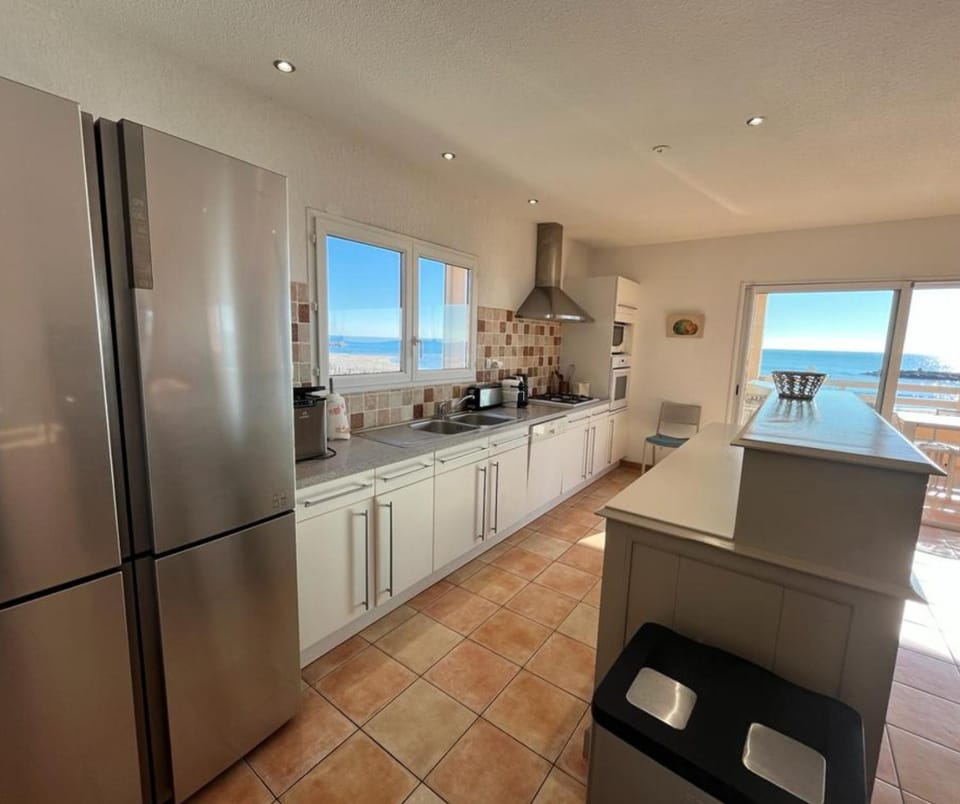 Coffee/tea facilities, minibar, pet friendly, stove, kitchen