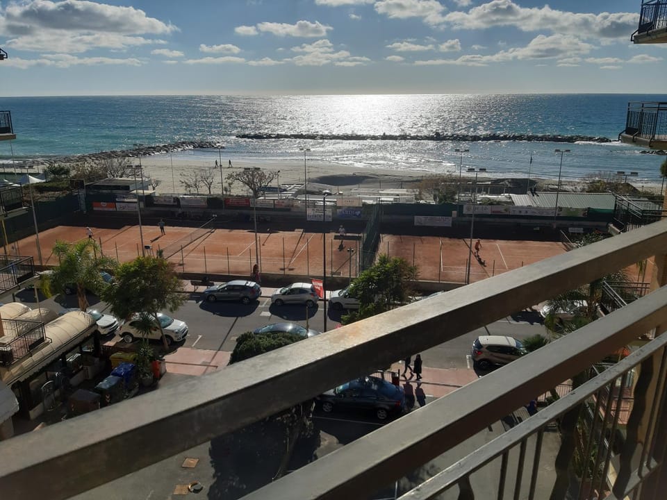 SCHATTEN Apartment in Liguria