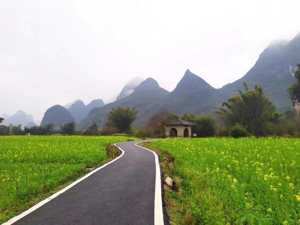 Nearby landmark, Mountain view