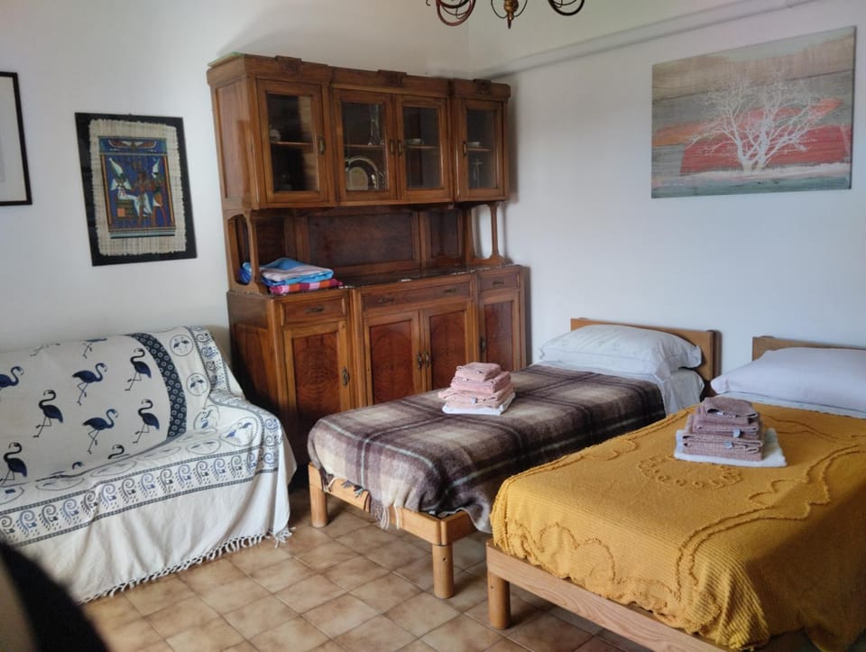 Appartamento con posto auto privato comodo a centro e spiagge Apartment in Chiavari