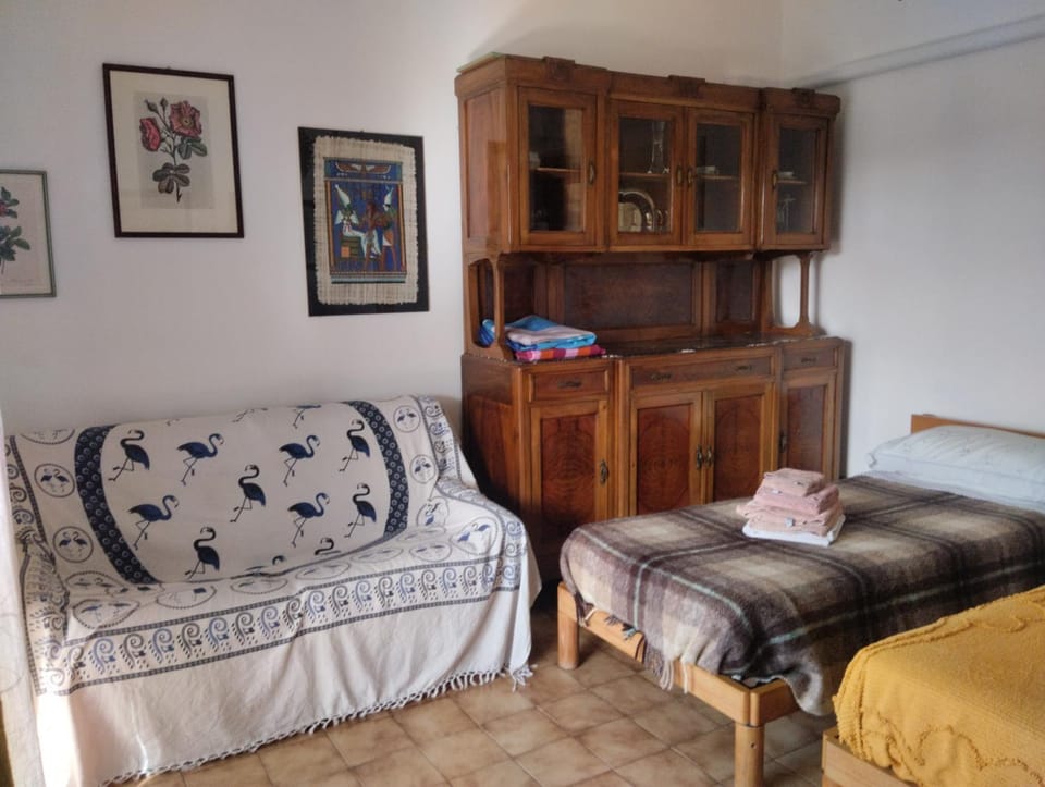 Appartamento con posto auto privato comodo a centro e spiagge Apartment in Chiavari