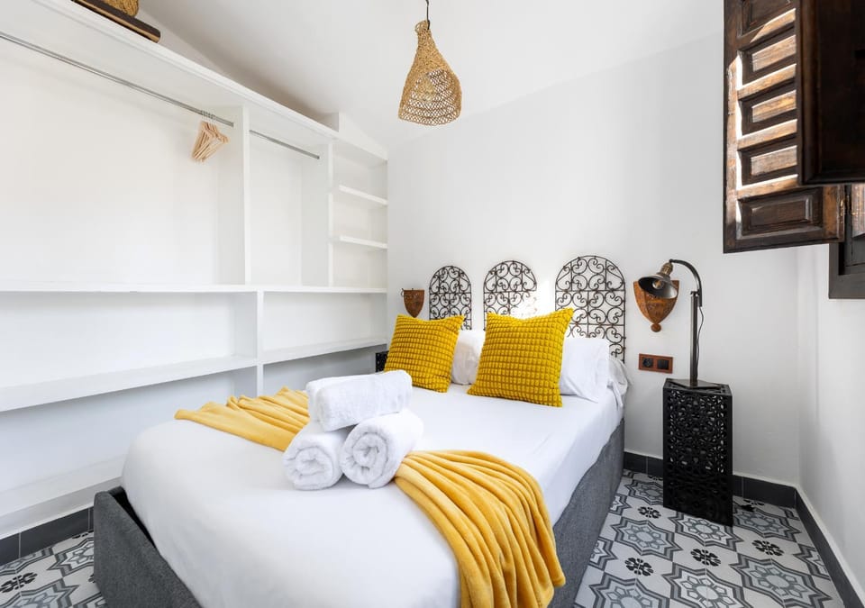 Bed, Photo of the whole room, Bedroom, towels, wardrobe