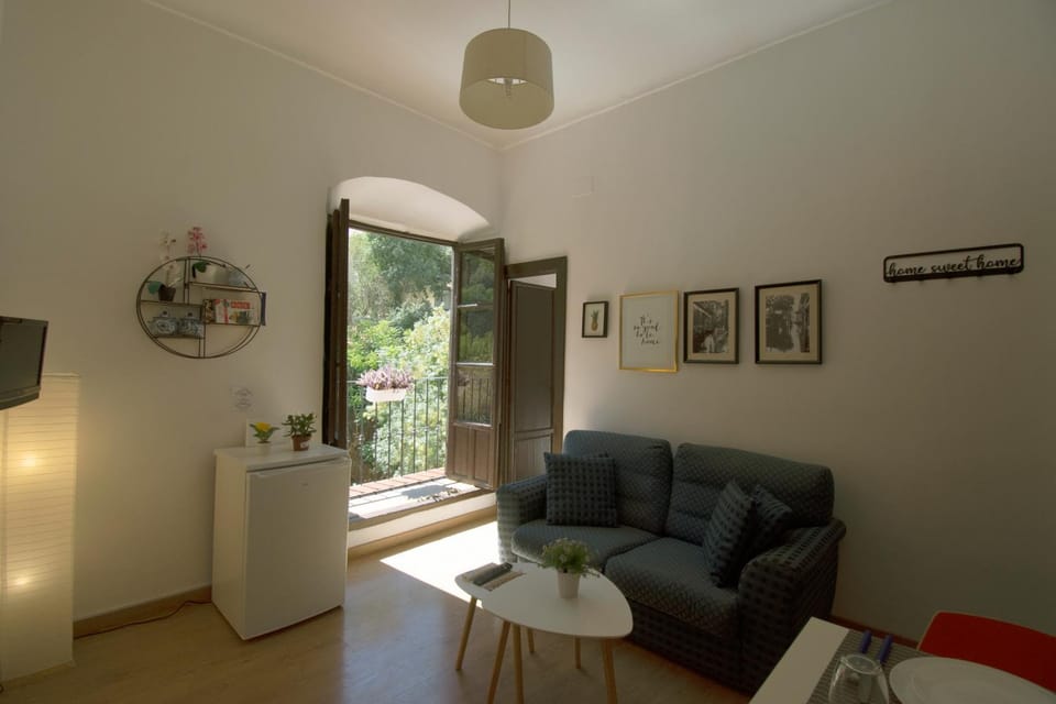 Balcony/Terrace, Balcony/Terrace, Living room, Dining area, air conditioner