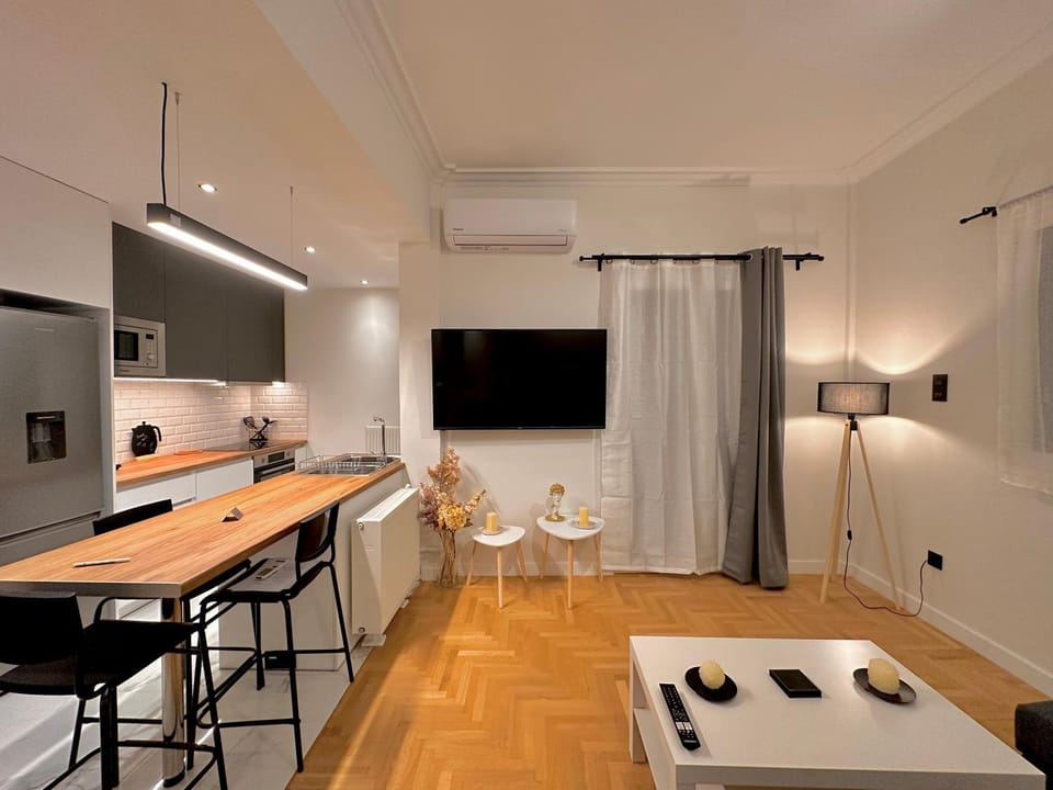 Seating area, internet