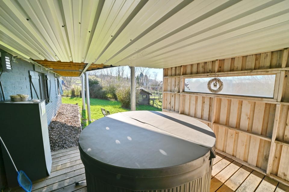 Patio, Hot Tub