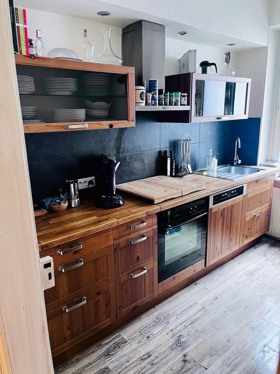Coffee/tea facilities, Kitchen or kitchenette, dishwasher, oven, pet friendly, stove, toaster