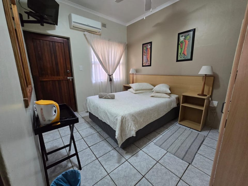 Mzimayi River Lodge Bed and Breakfast in KwaZulu-Natal