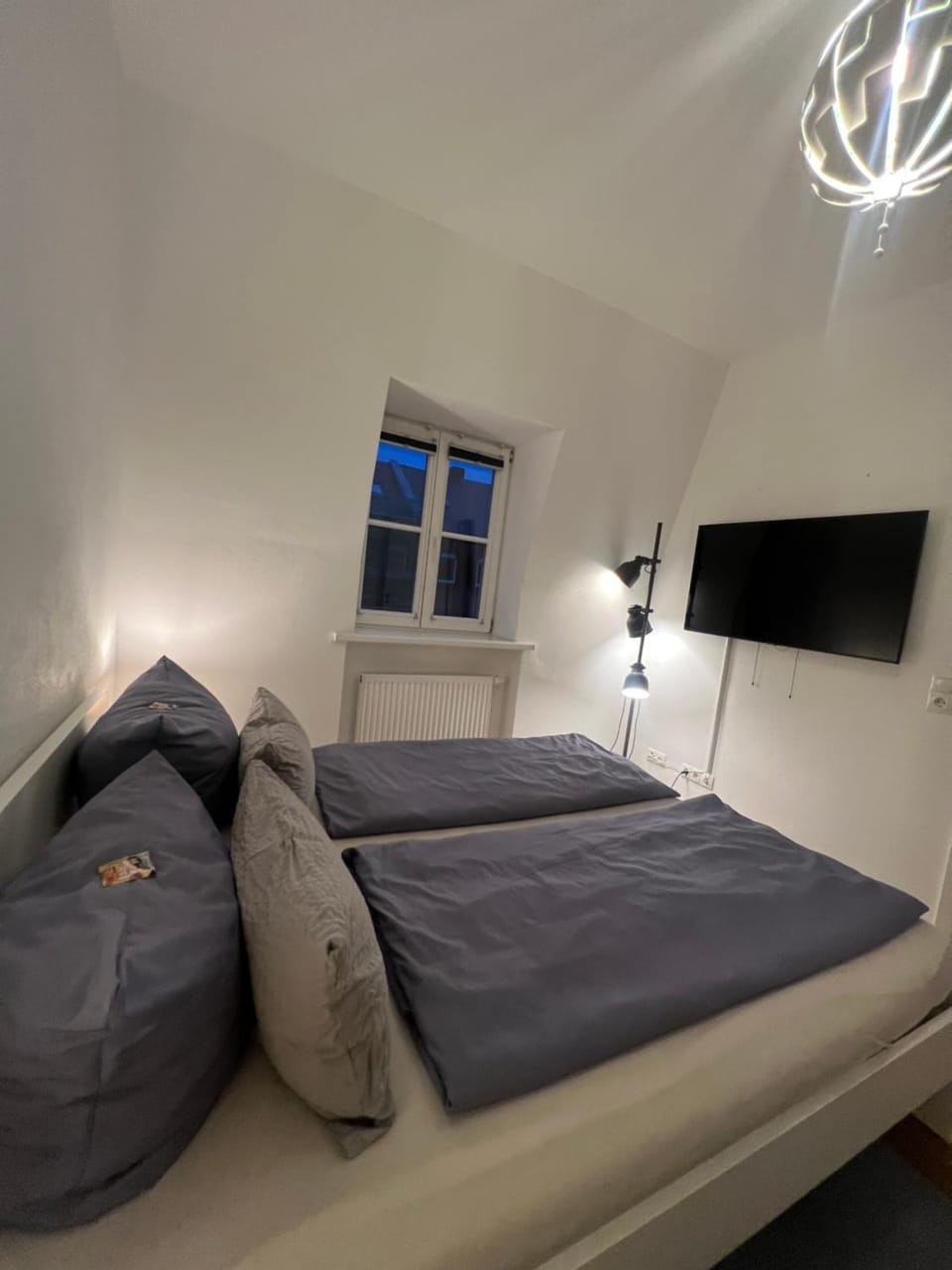 Bed, TV and multimedia