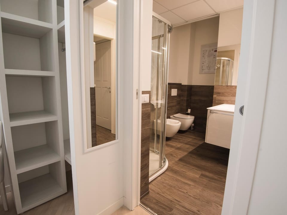 Shower, Bathroom, bidet