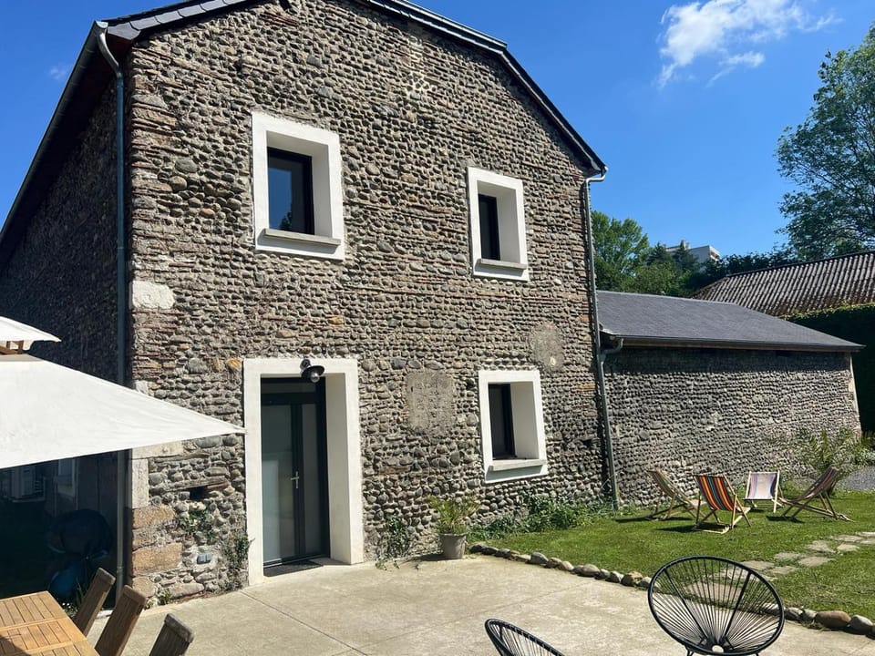 Grange 10 personnes House in Pau