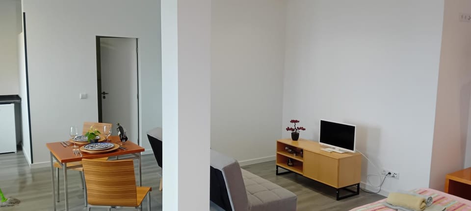 TV and multimedia, Seating area