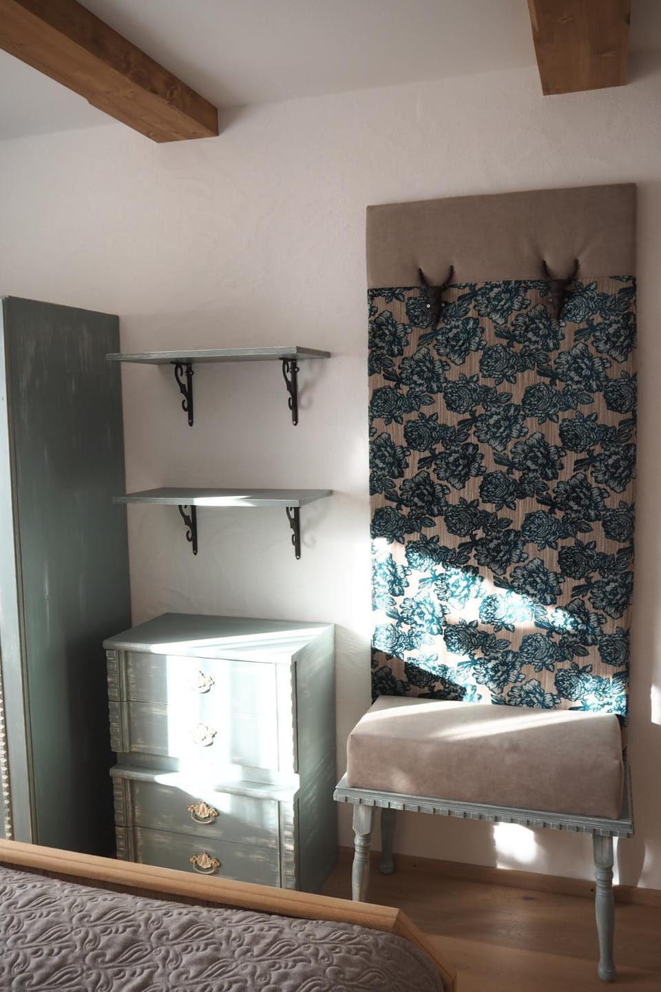 Bed, Photo of the whole room, Bedroom, wardrobe