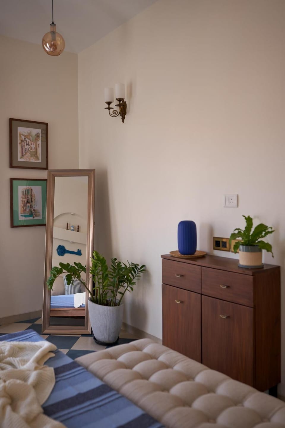 Photo of the whole room