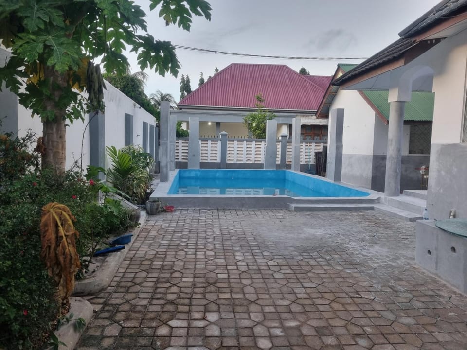 Pool view, Swimming pool