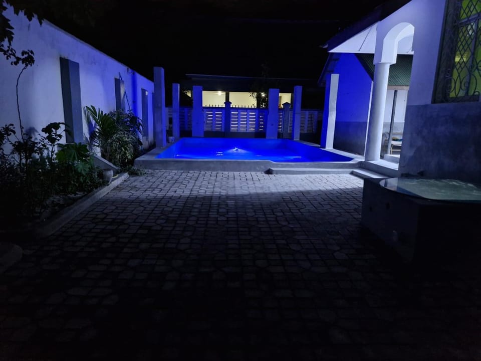 Pool view, Swimming pool, Swimming pool