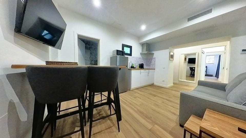 TV and multimedia, Kitchen or kitchenette, Living room, Dining area, minibar