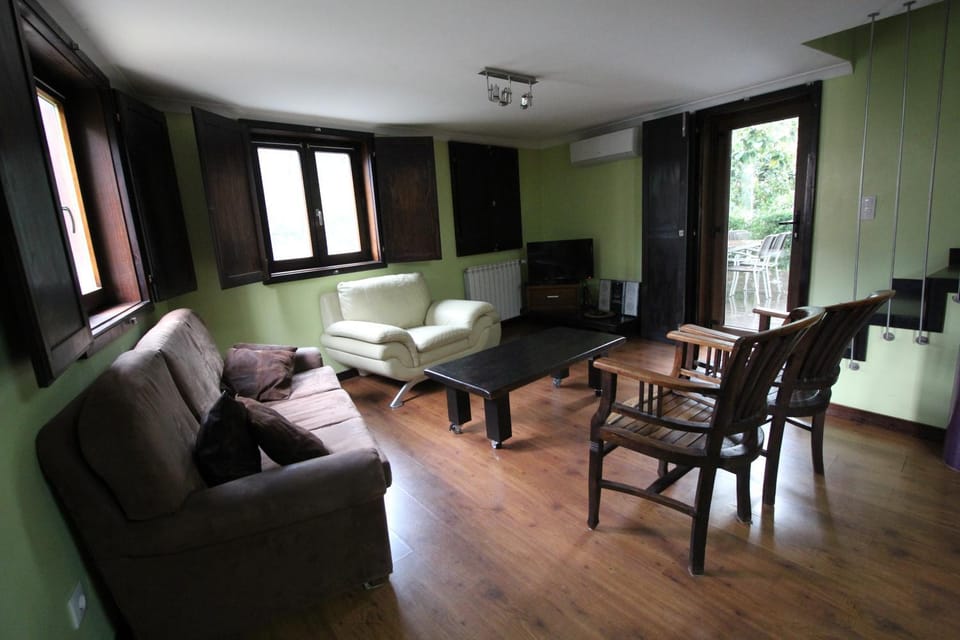 Communal lounge/ TV room, Living room