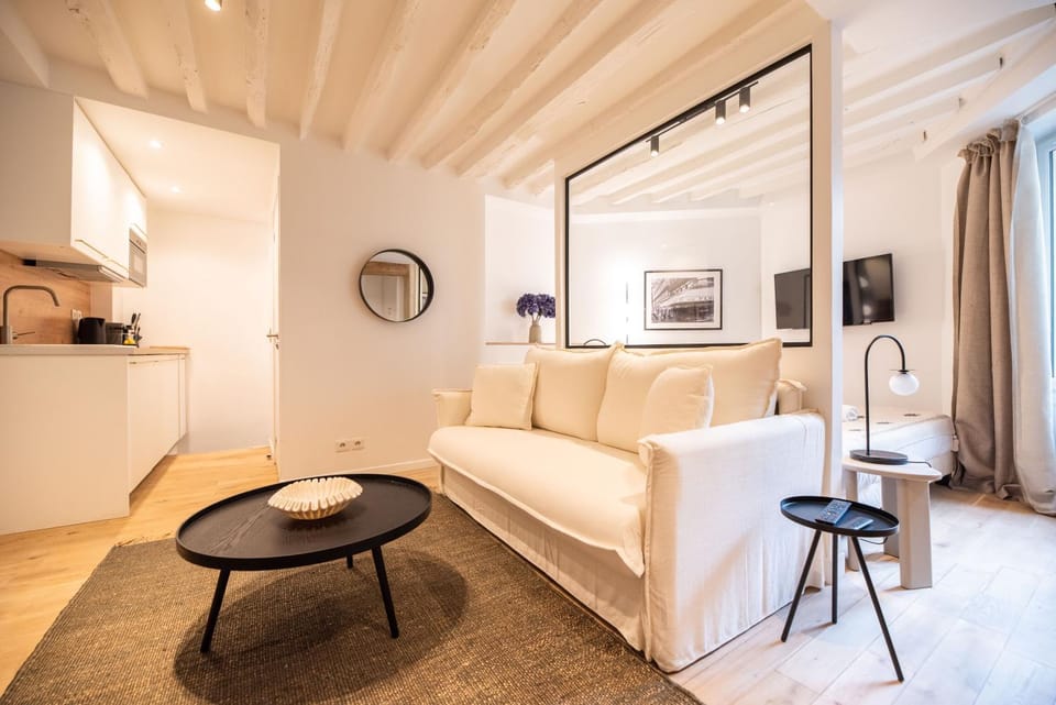 Living room, Bedroom