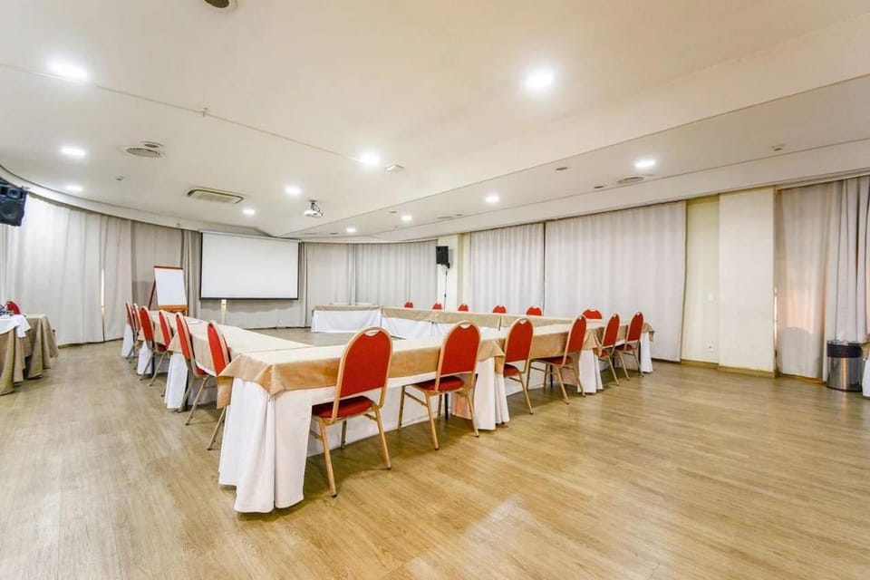 Meeting/conference room