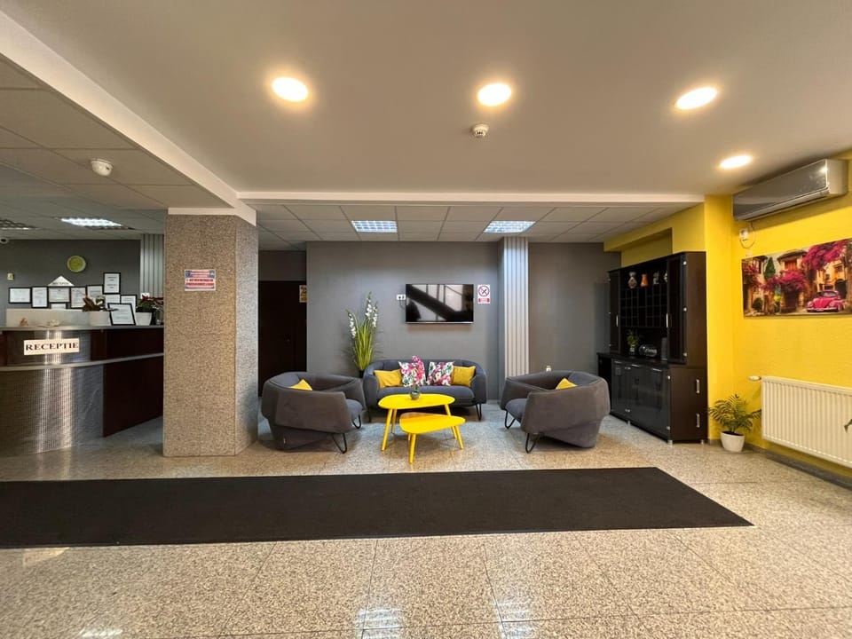 Property building, Seating area