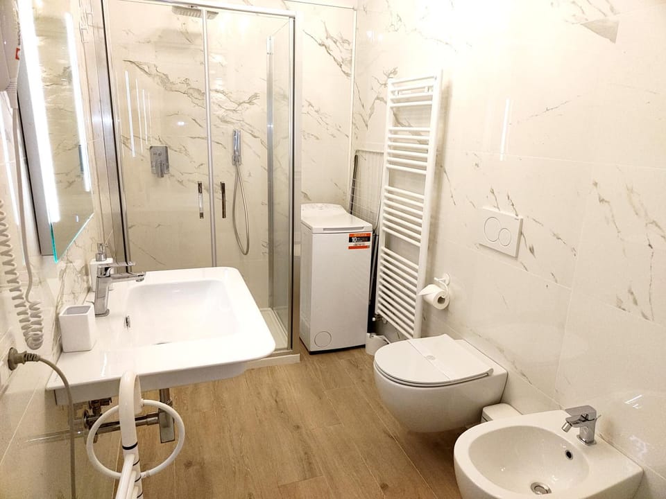 Shower, Toilet, Bathroom, bidet