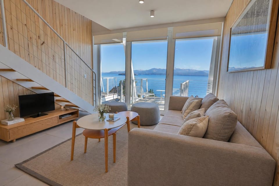 Living room, Mountain view