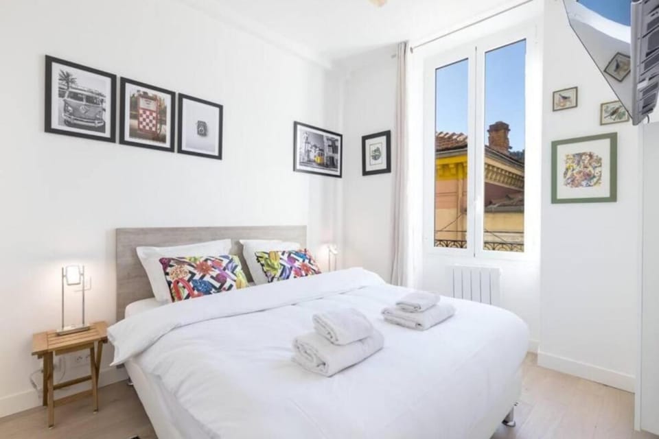 MY CASA - MOULIN - Stunning 1 bedroom Apt on the Port Apartment in Nice