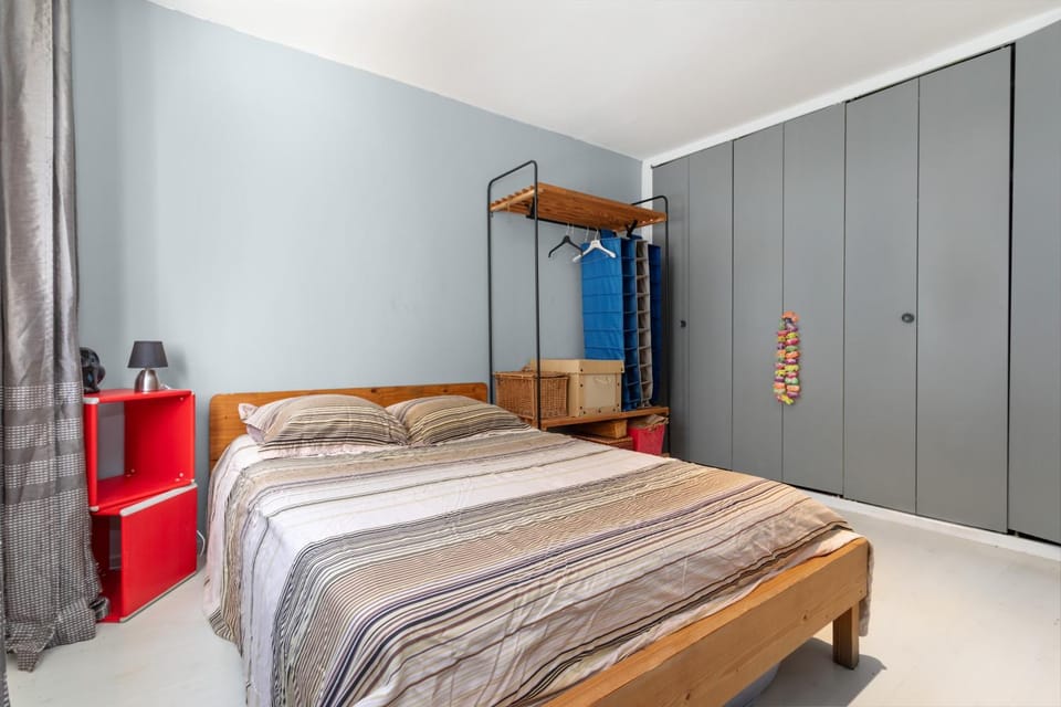 Property building, Living room, Bedroom