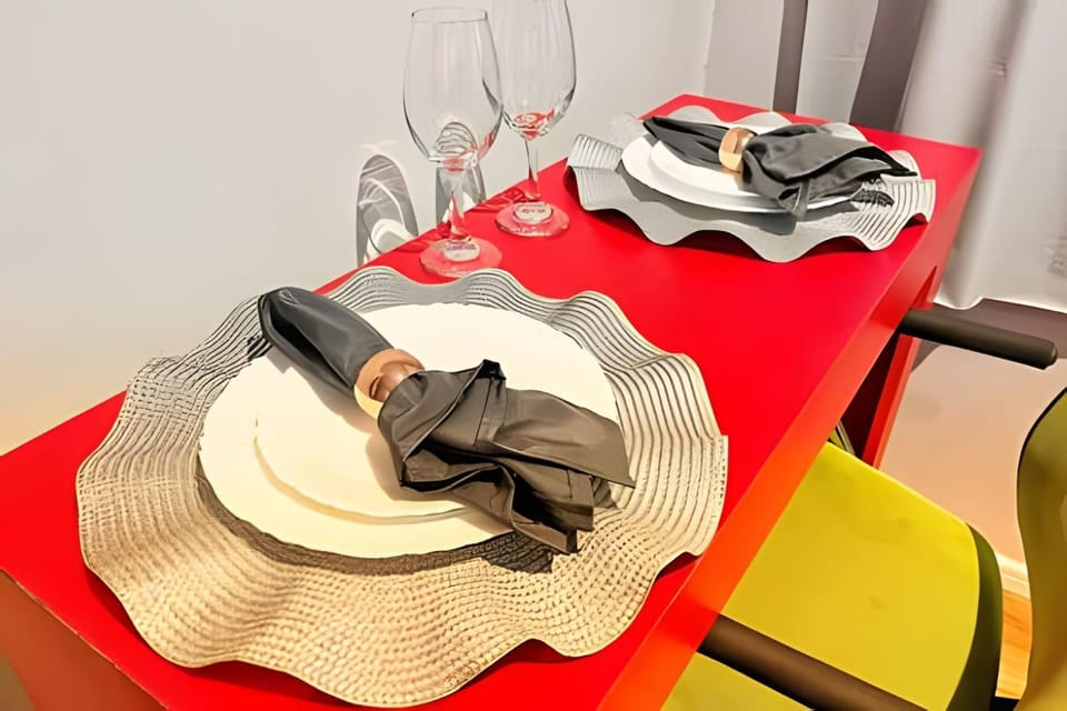 Food and drinks, Dining area, Dinner