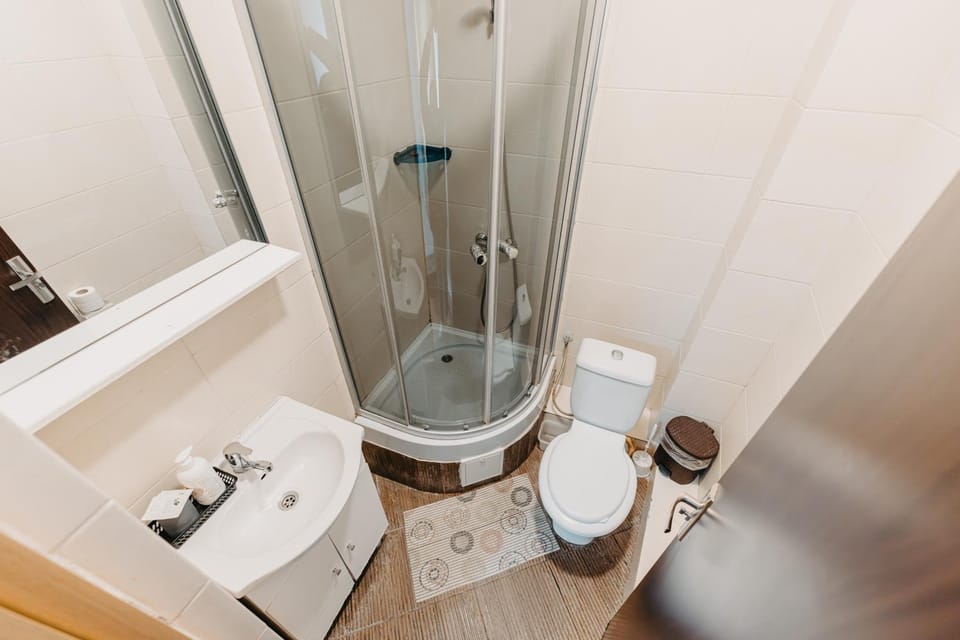 Cozy studio on Victoriei Av Apartment in Bucharest