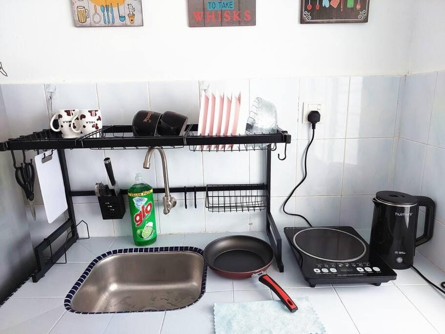EC14-Georgetown-3room-PrivateHouse Apartment in George Town