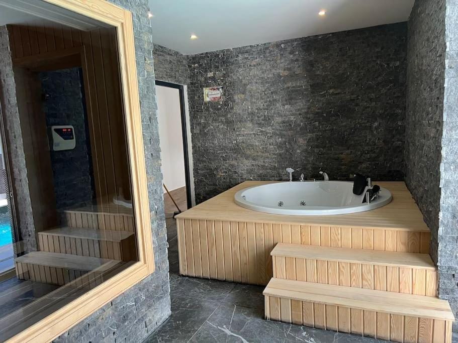 Camelia 4 Brand new 1+1 on Cleopatra Apartment in Alanya