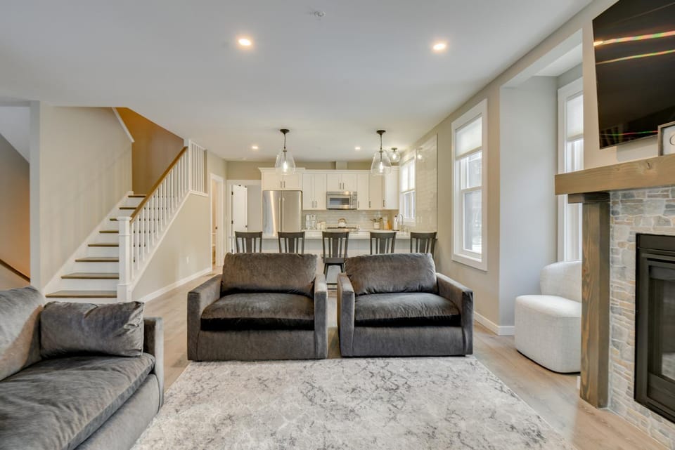 Spacious Conway Vacation Rental w/ Pool Table House in North Conway