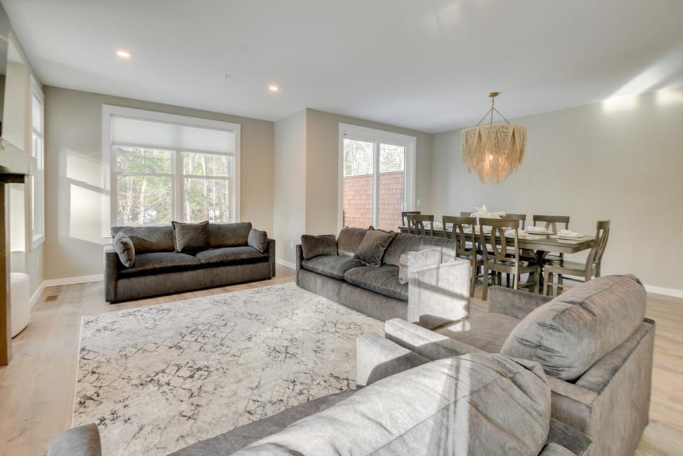 Spacious Conway Vacation Rental w/ Pool Table House in North Conway