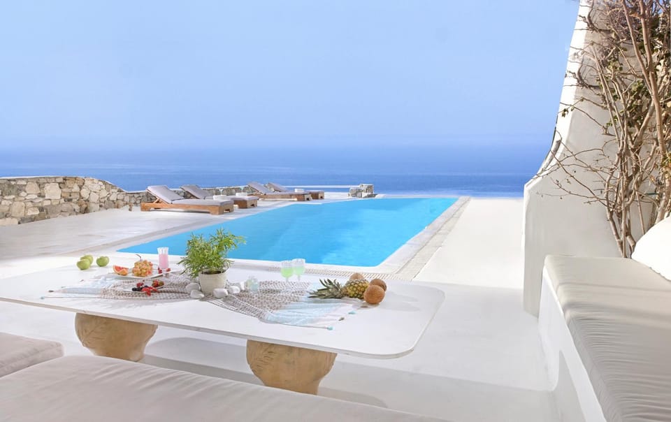 Spectacular Sunset Pool Villa by Calypso Sunset Villas Villa in Mykonos, Mikonos 846 00, Greece