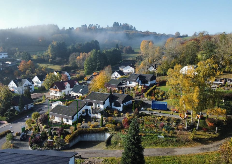 Property building, Neighbourhood, Bird's eye view