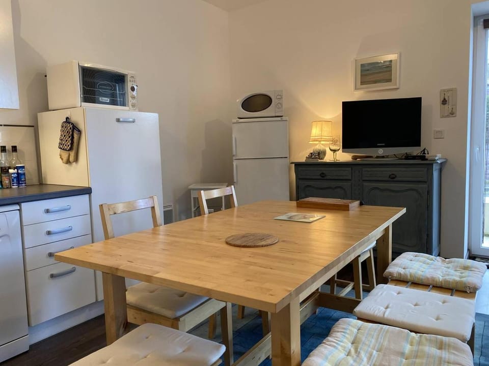 359 - Appartement T3, à deux pas de la plage l'Anse du Croc et de sa vue sur le Cap Fréhel Apartment in Brittany