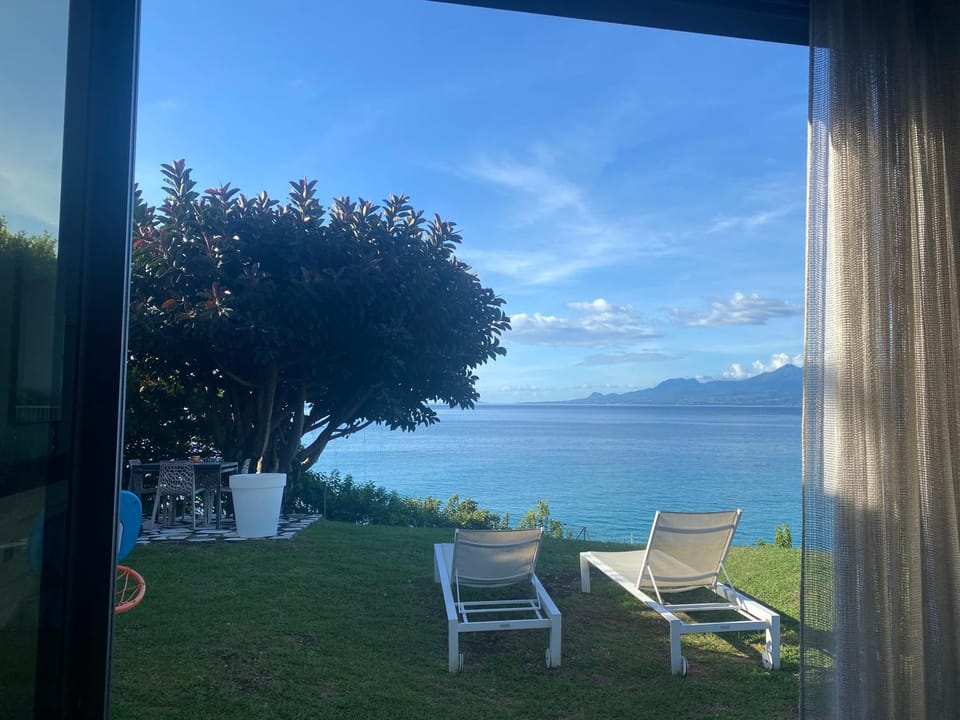Sea view, sunbed