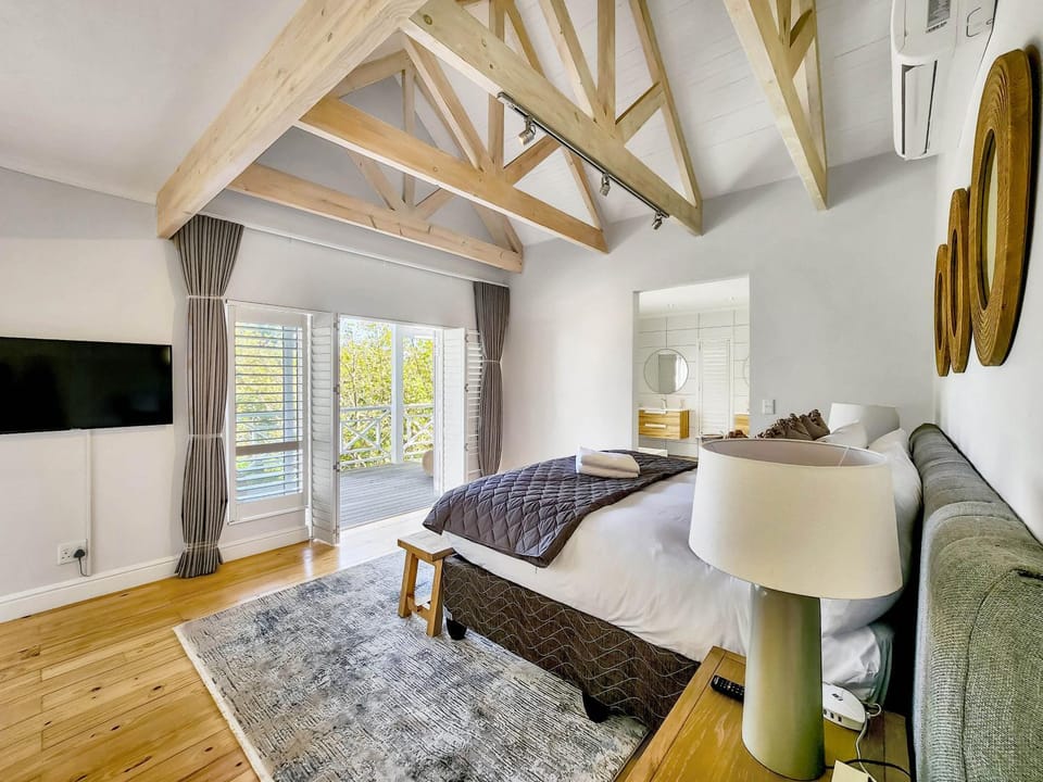 Bed, TV and multimedia, Balcony/Terrace, Bedroom