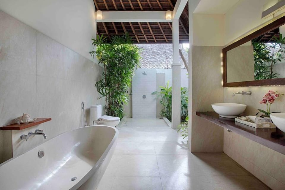 Shower, Toilet, Bathroom, Bath