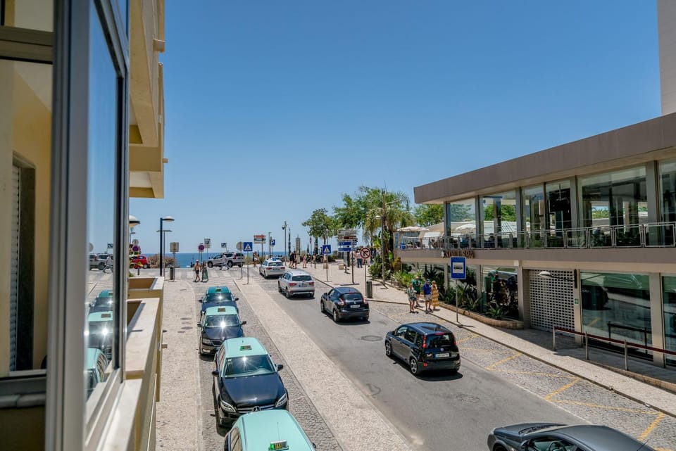 Neighbourhood, Sea view, Street view
